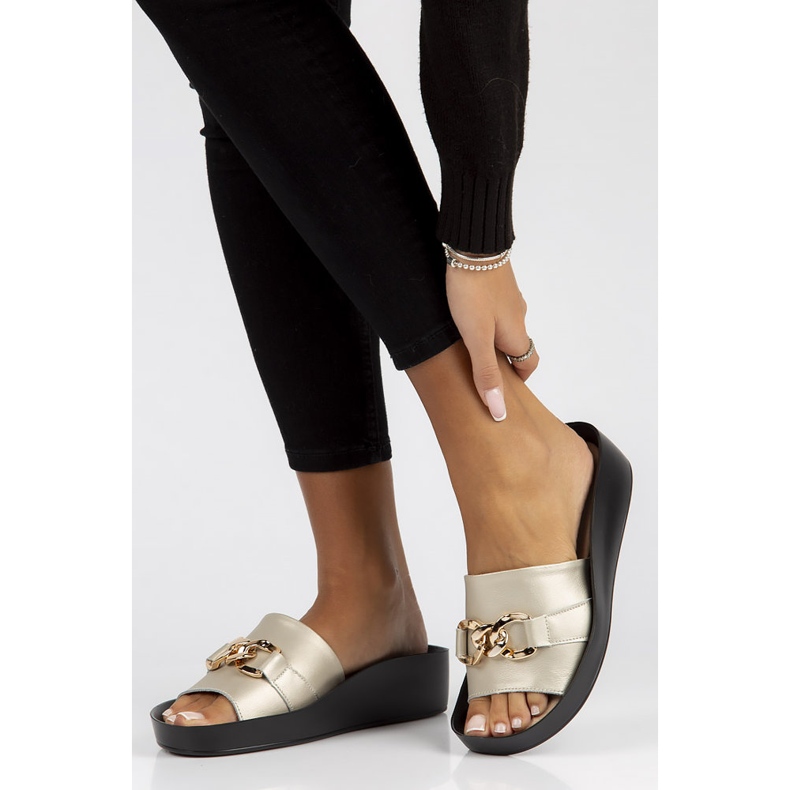 Babuchas de piel Filippo DK3590/22 Go dorado 2