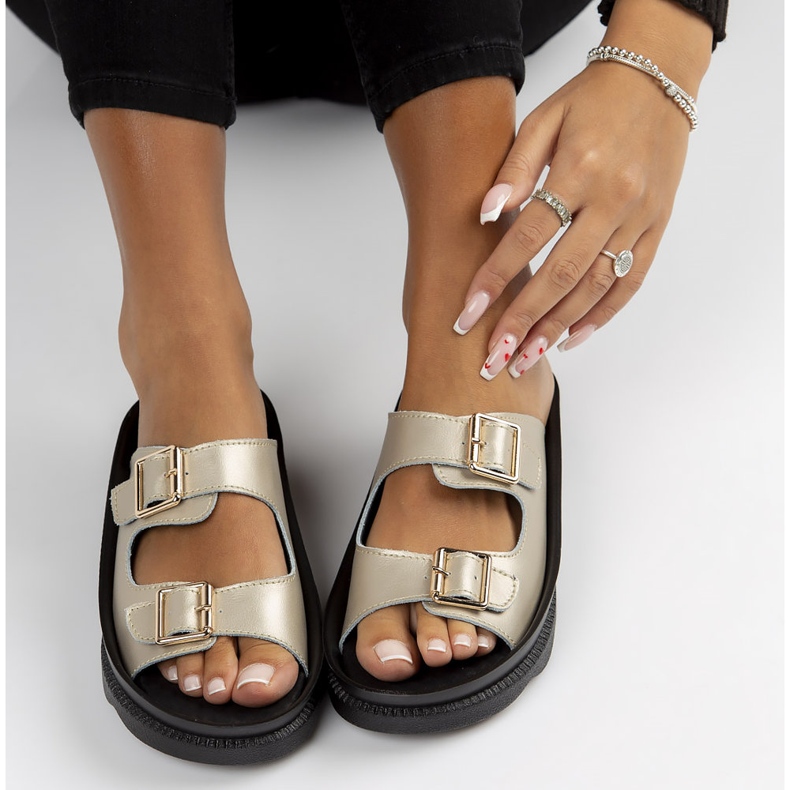 Babuchas de piel Filippo DK3599/22 Go dorado 2