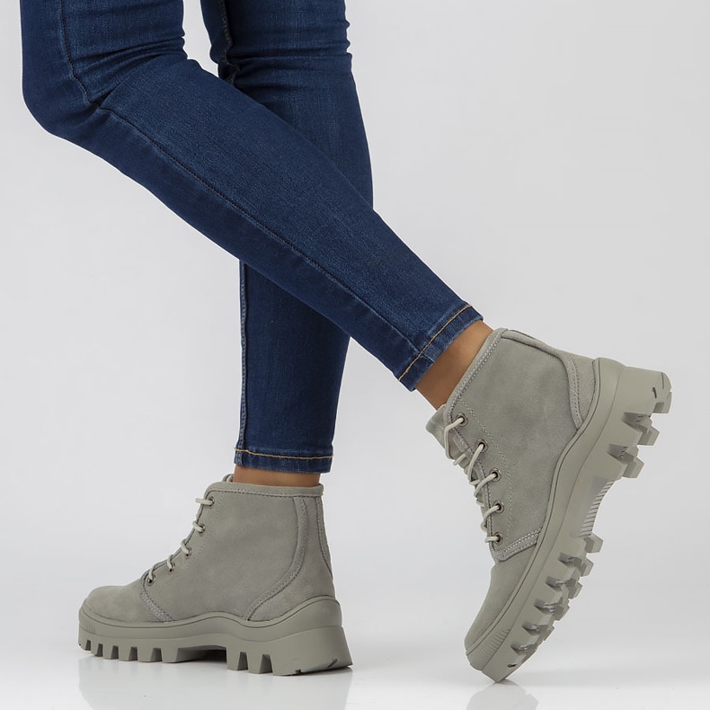 Zapatillas de cuero Filippo DBT3523 / 22 Gr gris 1