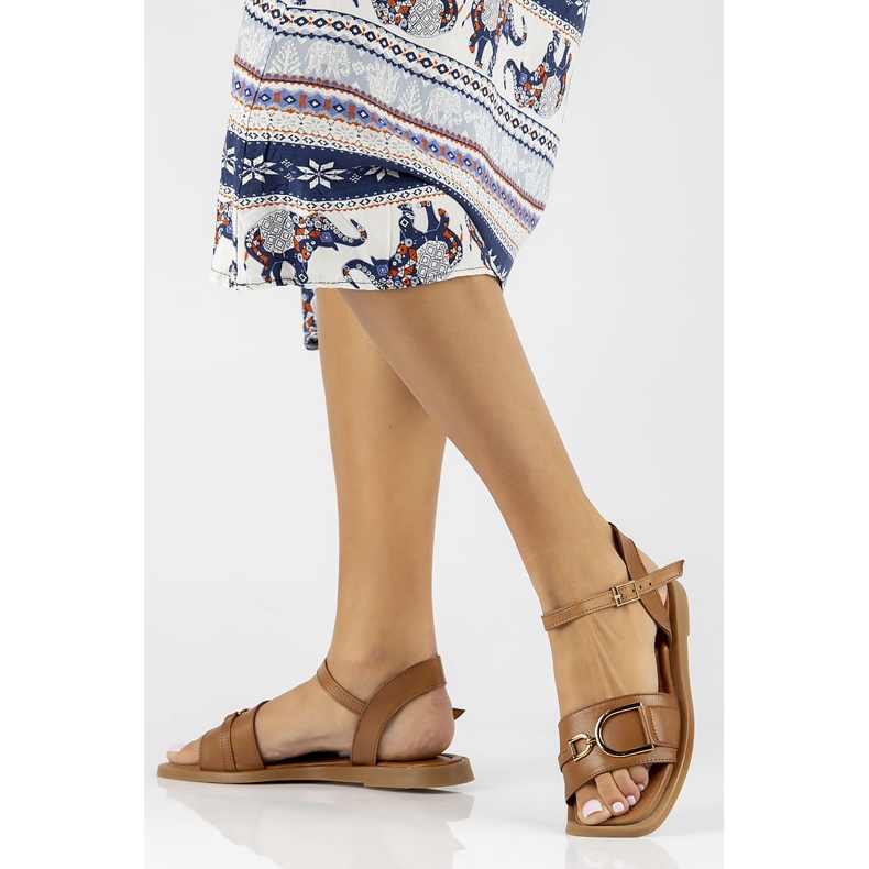 Sandalias de cuero Filippo DS3901 / 22 Br marrón 2