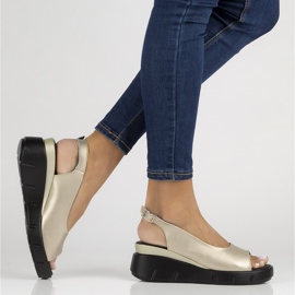 Sandalias de piel Filippo DS3595/22 Go dorado 3