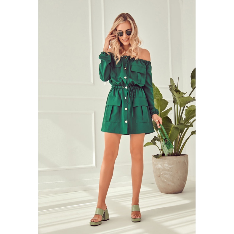 FM1 Zapatillas barnizadas en una barra verde de Seattle 1