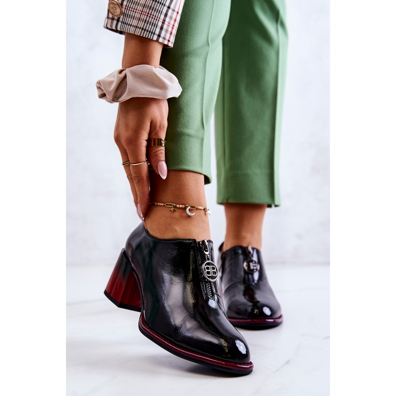 S.Barski Zapatos de moda lacados en un poste de Lorena negro y rojo. 1
