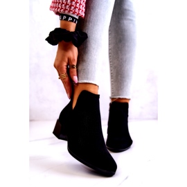 Vinceza Botines De Ante Calado Carine Negro Con Corte 1 Vinceza Botines De Ante Calado Carine Negro Con Corte 1