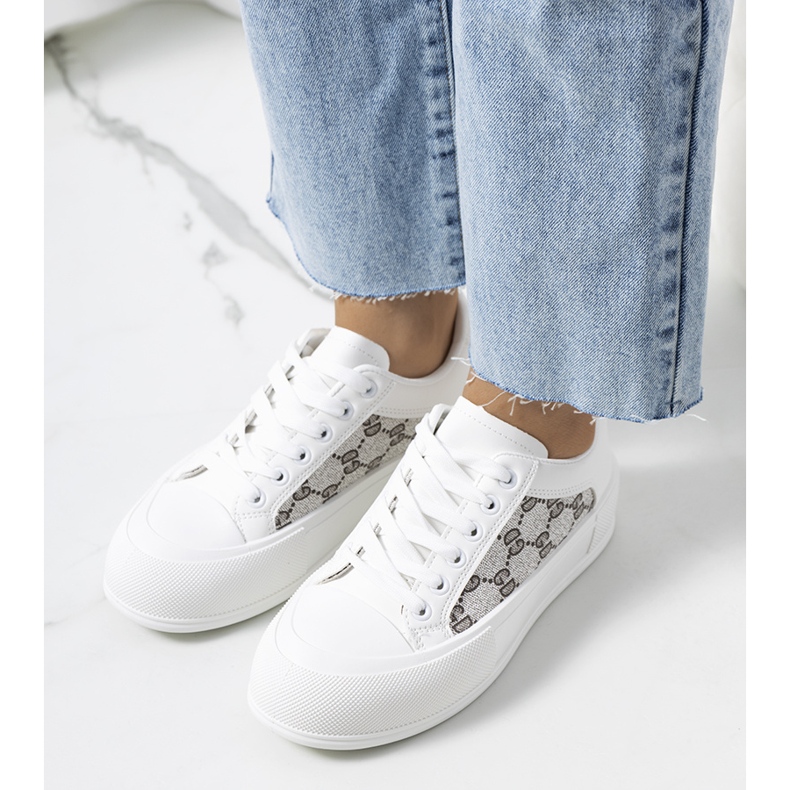 Zapatillas blancas en la plataforma Birkett blanco gris 1