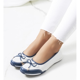 Bailarinas Marre de piel blanca y azul marino blanco 1