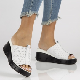 Zapatillas de cuero Filippo DK3594 / 22 Wh blanco 7