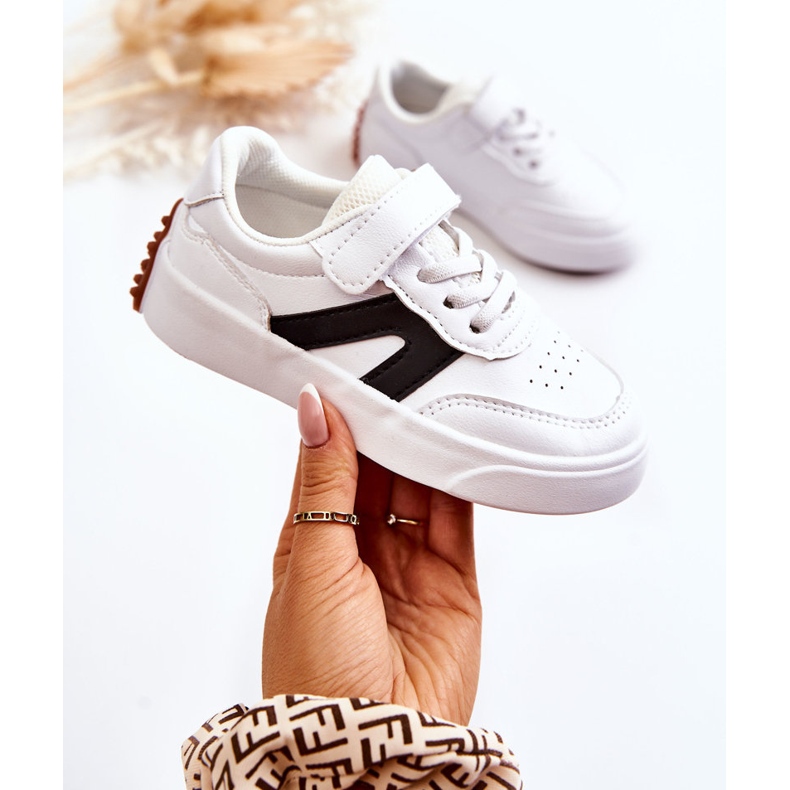 Deportivas Infantiles De Piel Bajas Blanco Y Negro Jessie 1