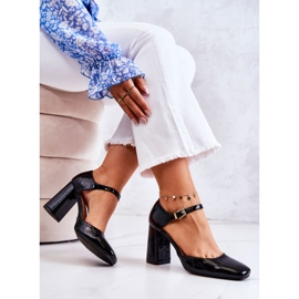 PG1 Bombas lacadas de moda en una barra maorí negra negro 5