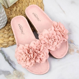 Pantuflas Con Flores Rosas En eVento rosado 3