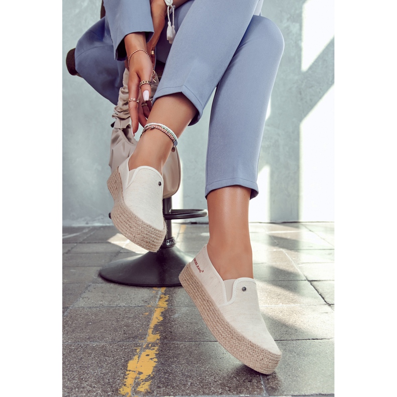 Alpargatas De Mujer En La Plataforma Cross Jeans JJ2R4014C Beige 1