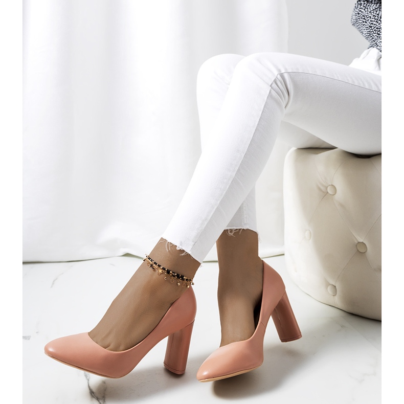 Bombas rosas en el puesto de Burnaby rosado 1