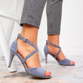 Sandalias en un tacón alto azul W Sergio Leone 3