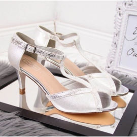 Elegantes sandalias plateadas con puntera abierta W Filippo 4