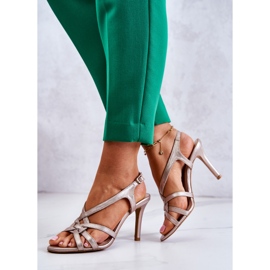 Sandalias Piel Tacones Altos Laura Messi 2002 Beige y Oro 4