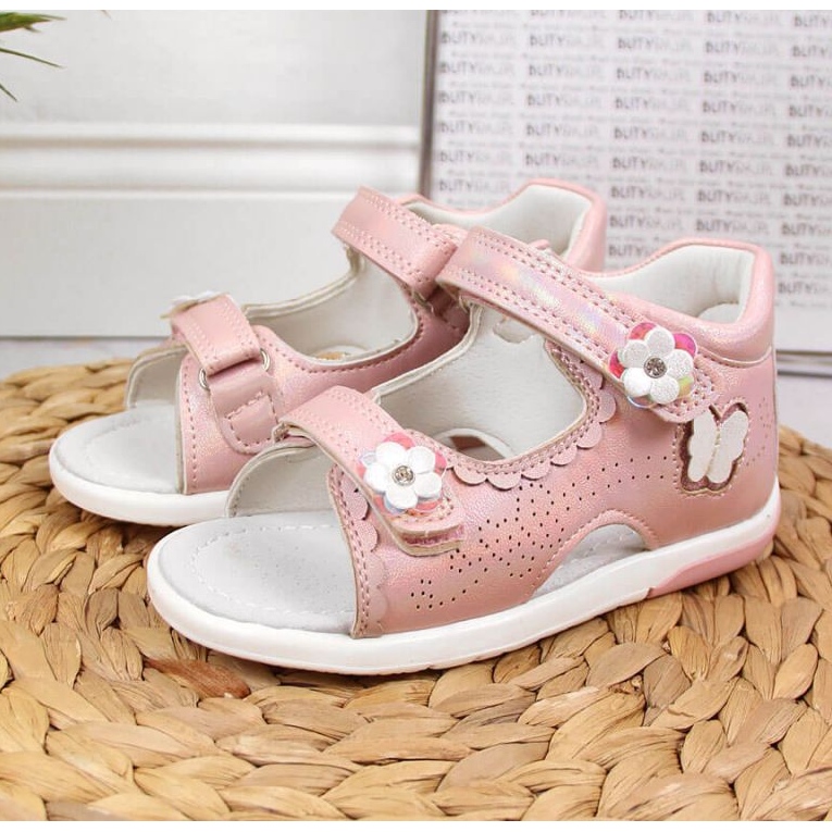 Sandalias velcro rosa vivo En el American Club 2