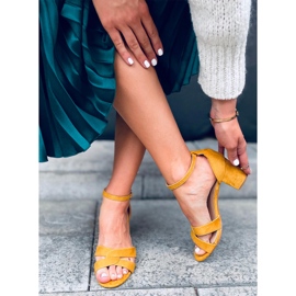 Sandalias tacón Moly Amarillo 3