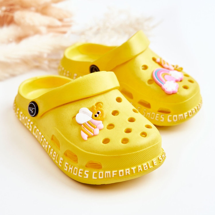 Pantuflas Infantiles Ligeras Con Adorno Bertis Amarillo 2