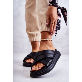 Babuchas Mujer Piel La.Fi Negro Silla 1
