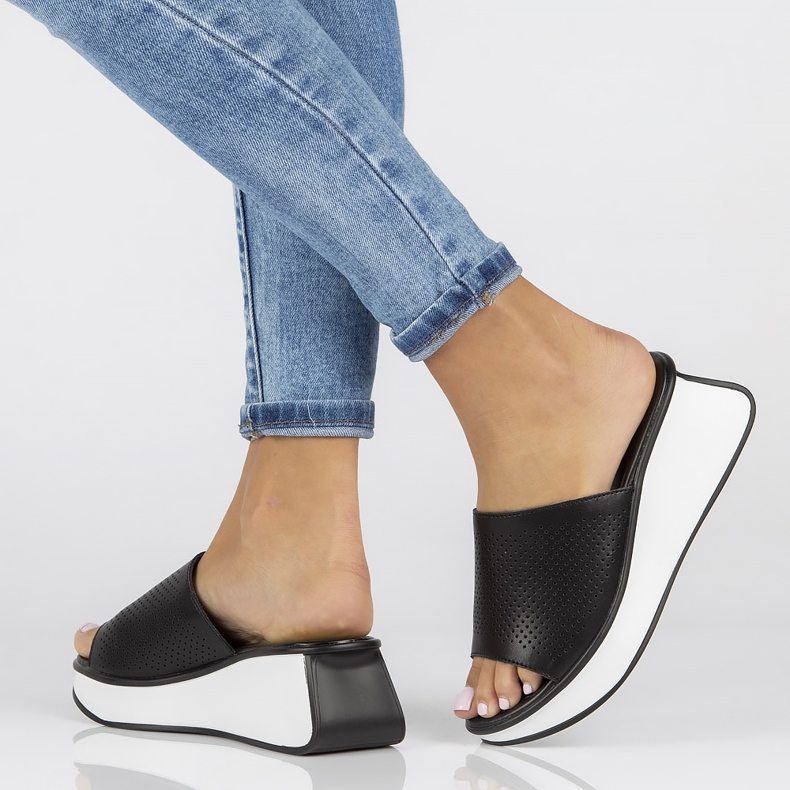 Babuchas de piel Filippo DK3614/22 Bk negro 1