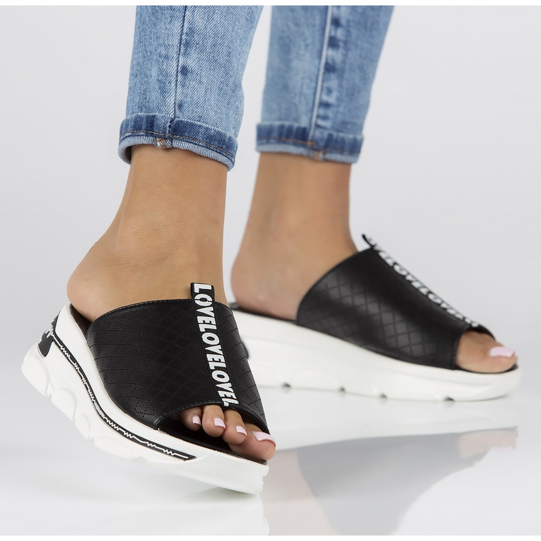 Zapatillas de piel Filippo DK3679/22 Bk negro 1