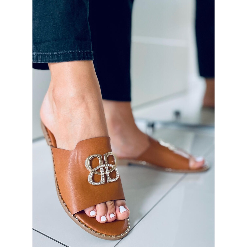 Pantuflas mujer Inday Camel marrón 2 Pantuflas mujer Inday Camel marrón 2