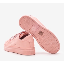 Zapatillas rosas en la plataforma Daigle. rosado 2