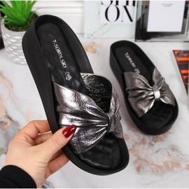 Babuchas de piel con cuña T.Sokolski W SCA162B plata 1