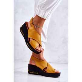 Vinceza Sandalias Mujer Con Velcro Amarillo Amaze 3