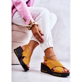 Vinceza Sandalias Mujer Con Velcro Amarillo Amaze 5