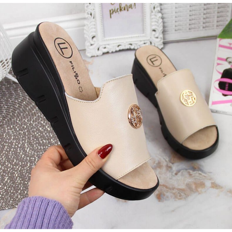 Babuchas de piel con cuña Filippo W PAW362B beige 1