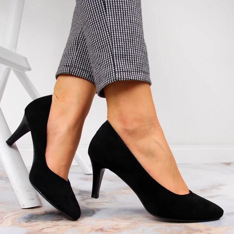 Salón negro de ante Sergio Leone 2