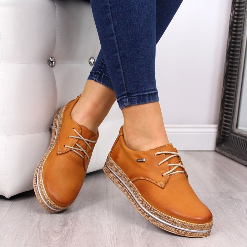 Zapatos mujer de piel con plataforma marron claro Helios 380 marrón 1