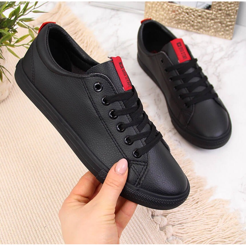 Zapatilla baja ecopiel negra Big Star DD274687 negro 2