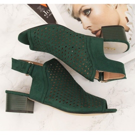 Sandalias mujer verdes caladas Sabatina verde 3