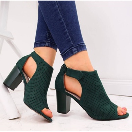 Sandalias de mujer Sabatina verde con velcro 3
