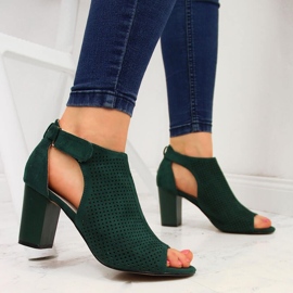 Sandalias de mujer Sabatina verde con velcro 4