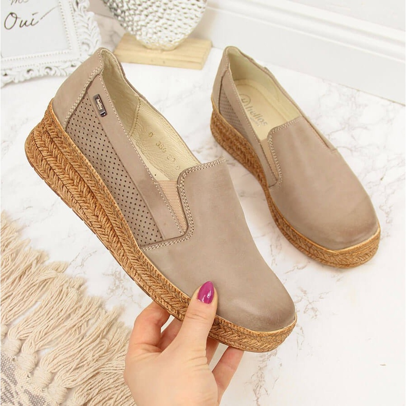 Zapatos de mujer de piel con cuña beige Helios 350 2