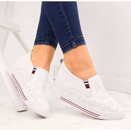 Deportivas de mujer en piel con cuña calada blanca Filippo blanco 1