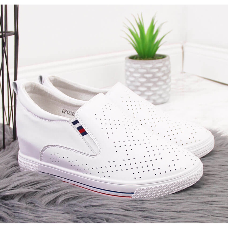 Deportivas de mujer en piel con cuña calada blanca Filippo blanco 2