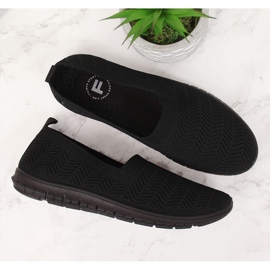 Zapatillas slip on de mujer Filippo caladas en negro 3