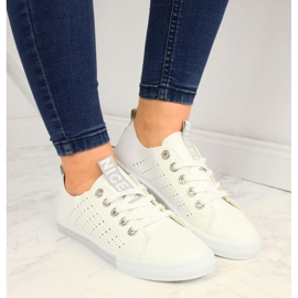 Zapatillas de mujer con cuero ecológico blanco Filippo 6