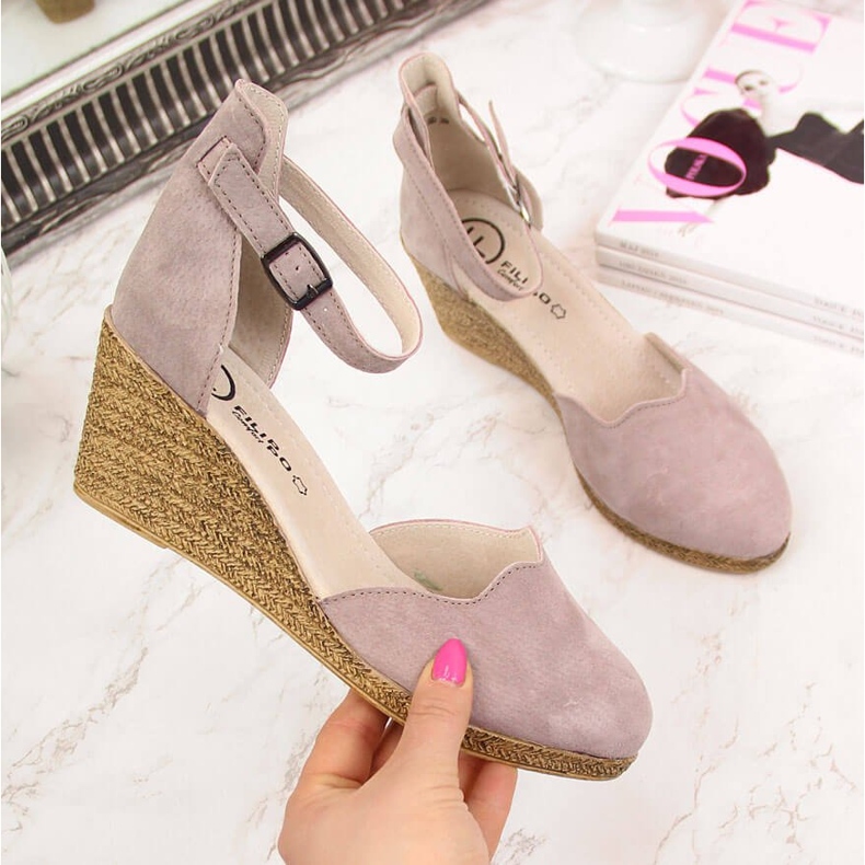 Sandalias de mujer en piel con cuña, rosa sucio Filippo 2