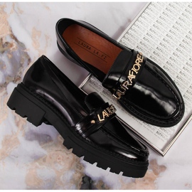 Zapatos de mujer lacados en negro con la inscripción Laura La.Fi 4