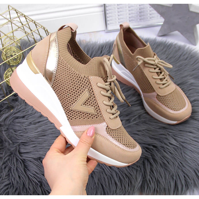 Zapatos con cordones mujer beige Vinceza 1