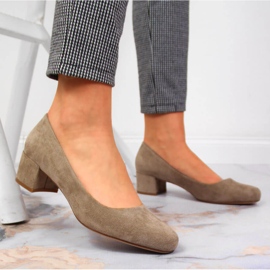 Zapatos de tacón en bloque de gamuza beige Sergio Leone 6