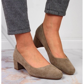 Zapatos de tacón en bloque de gamuza beige Sergio Leone 5