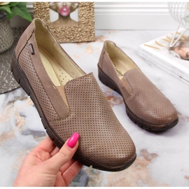Zapatos de mujer de piel con cuña Helios 350 beige 2