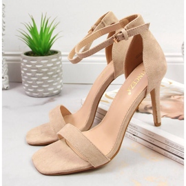 Sandalias tacones altos ante beige Vinceza 2