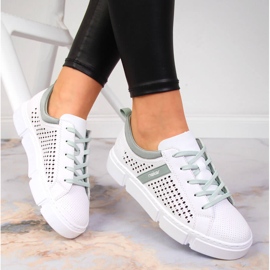 Zapatos mujer piel calada blanca Rieker N5950-80 blanco 1